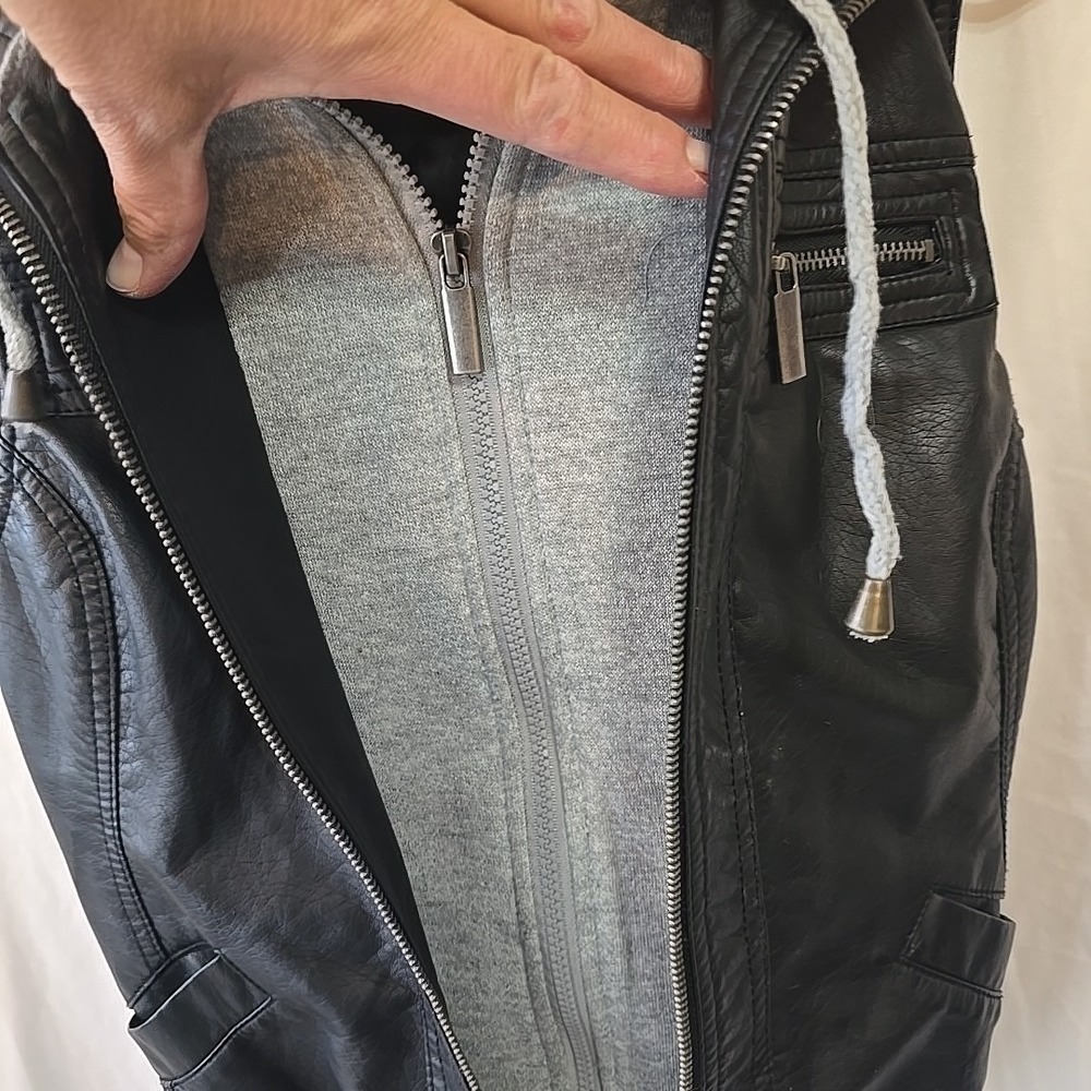 Vanity Hooded Leather Look Double Zip‎ Vest Black/gray Juniors/teens M Y2K 90s - Picture 4 of 14